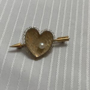 Krementz Gold Tone Heart Pearl Brooch Pin Signed